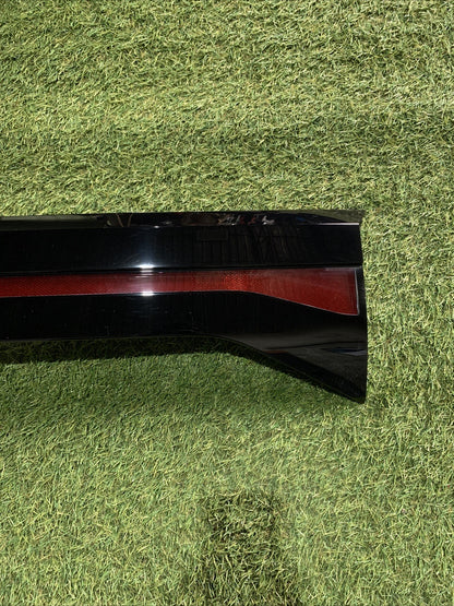 FANALE STOP CENTRALE PORTELLONE POSTERIORE  VOLKSWAGEN T-CROSS 2022 2GM827577J