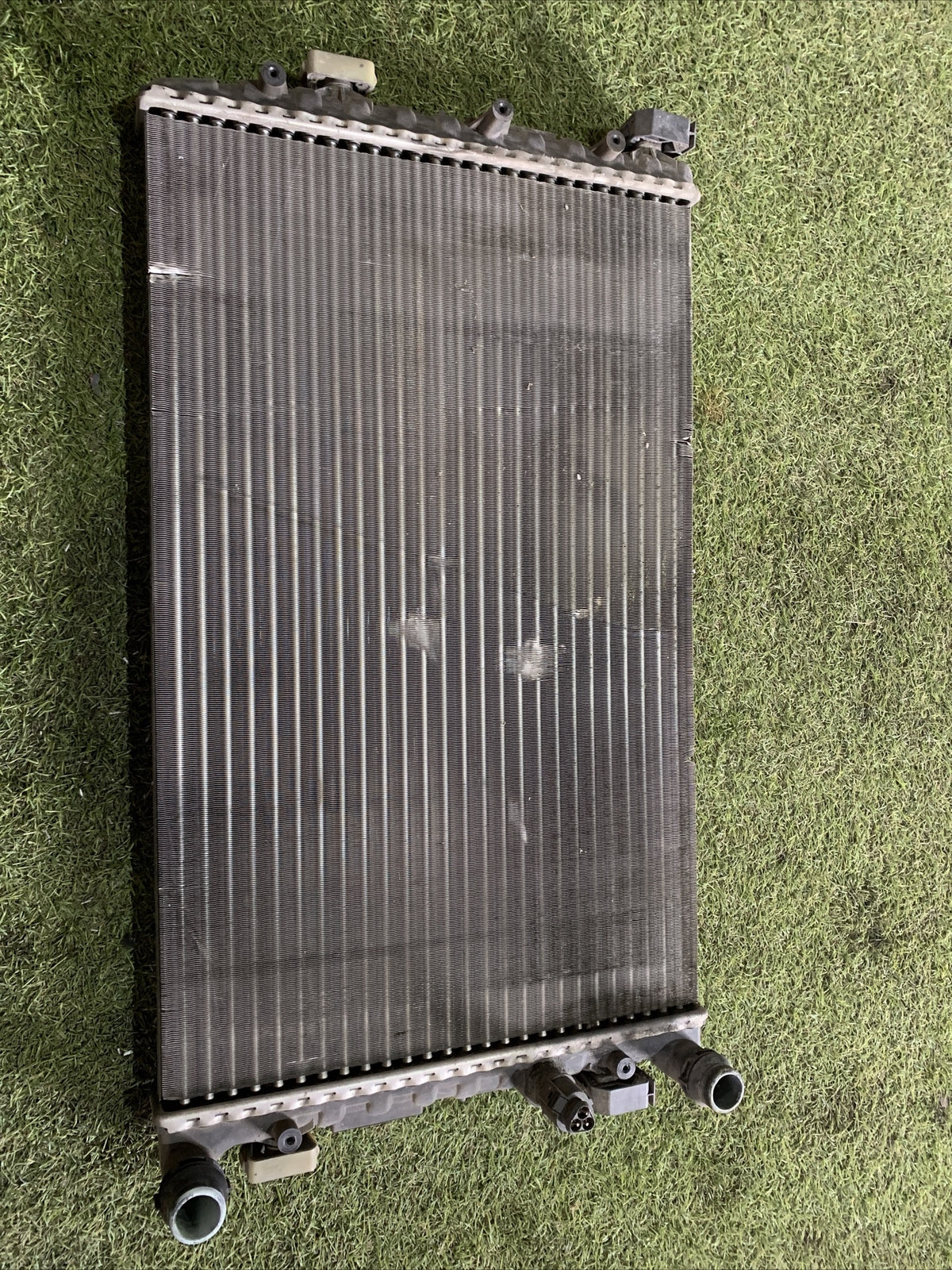 6Q0121253Q RADIATORE ACQUA VOLKSWAGEN POLO 1.4 D (2006)