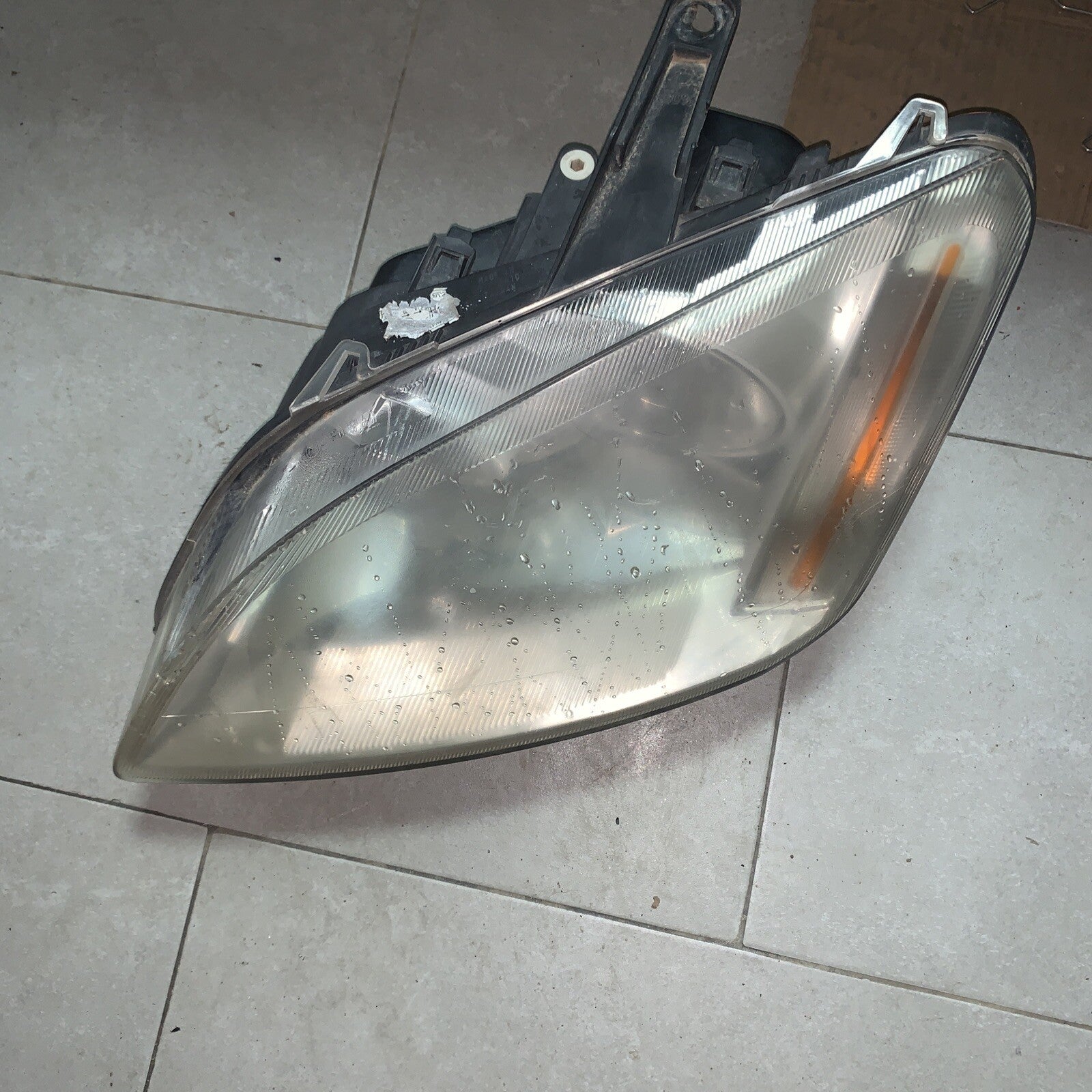 FANALE ANTERIORE SX FORD C - Max 2004