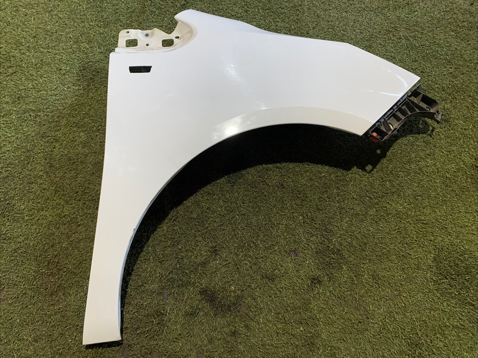 Parafango anteriore destro opel meriva 2010