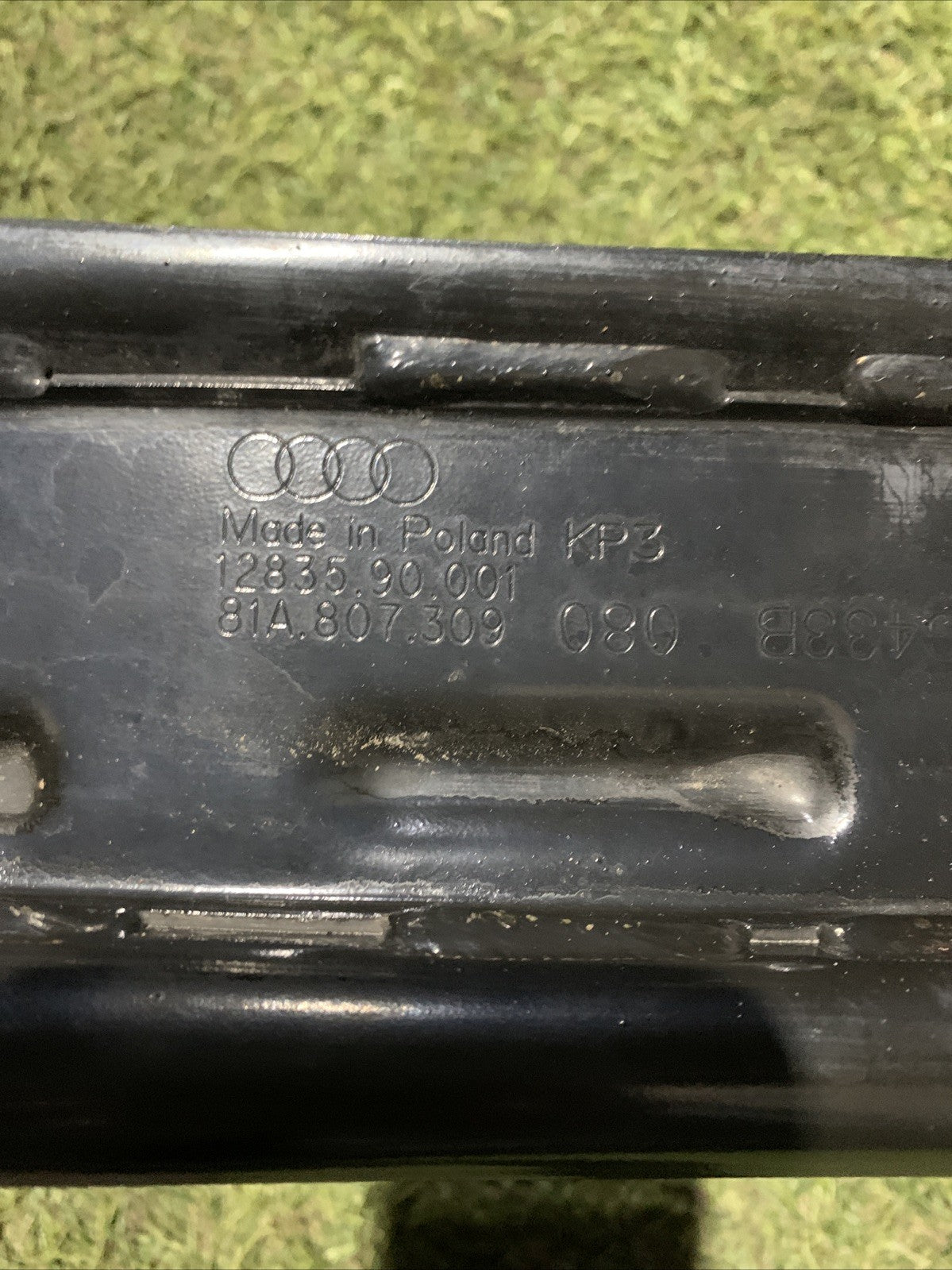 TRAVERSA PARAURTI POSTERIORE PER AUDI Q2 Serie (GAB) 81A807309A (16>)