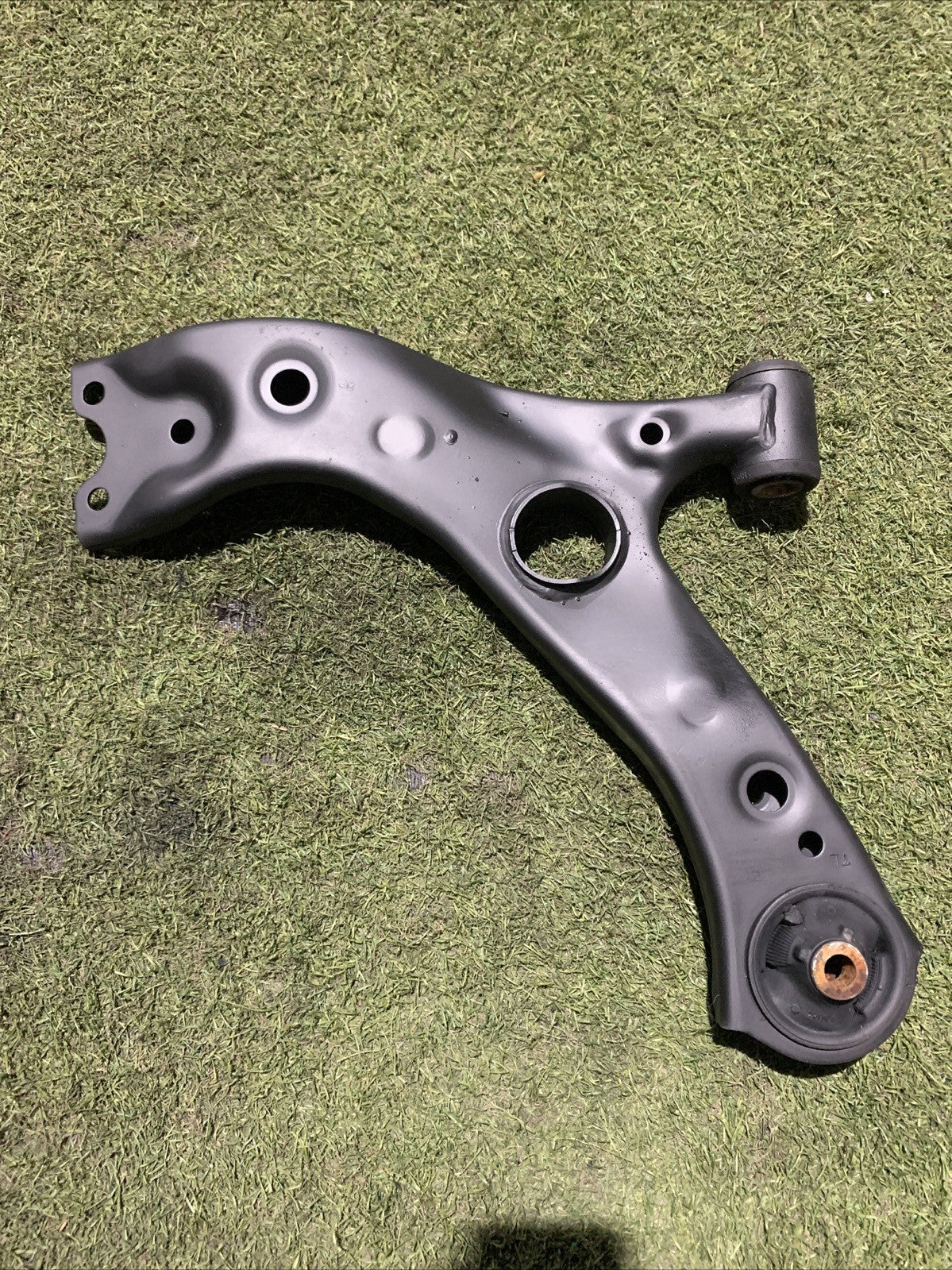 BRACCIO OSCILLANTE ANTERIORE SX TOYOTA C-HR 2016-2019  1.8 HYBRID 4806910110