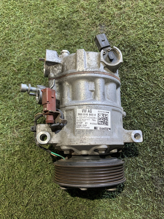Compressore Aria Condizionata Audi A1 2020 1.0 Benzina 3Q0816803E