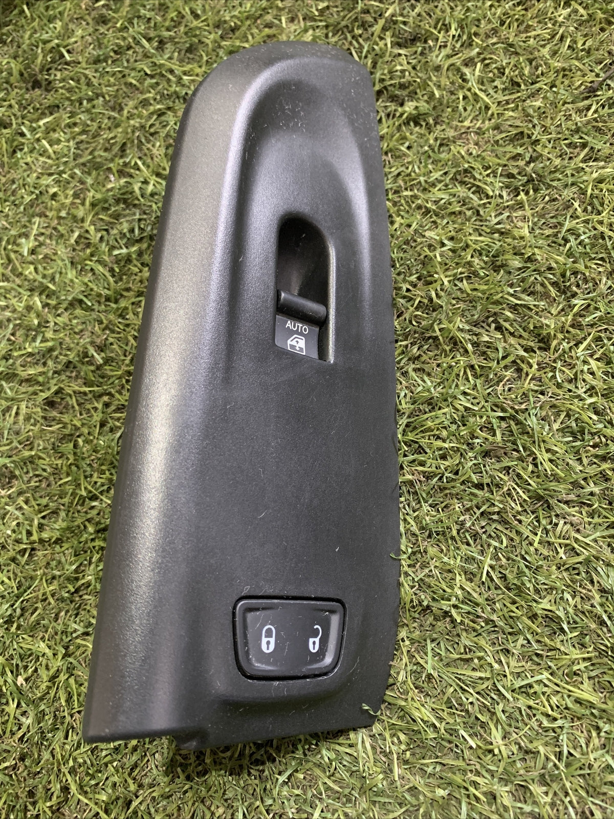 PULSANTIERA ANTERIORE DESTRA FIAT 500 X Serie 07356331460