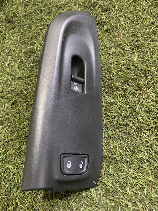 PULSANTIERA ANTERIORE DESTRA FIAT 500 X Serie 07356331460