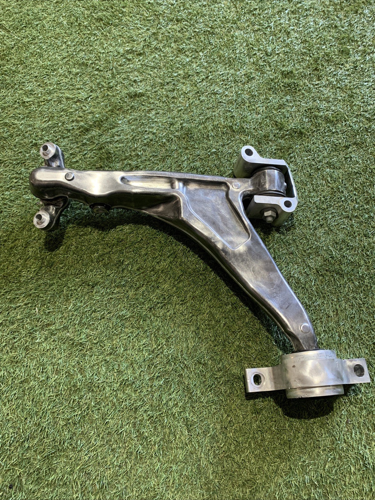 Braccio oscillante anteriore sinistro volvo XC60 2025 2.0 hyrbid 32370924