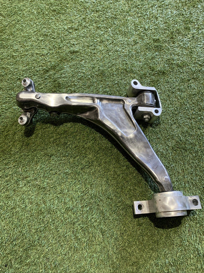 Braccio oscillante anteriore sinistro volvo XC60 2025 2.0 hyrbid 32370924