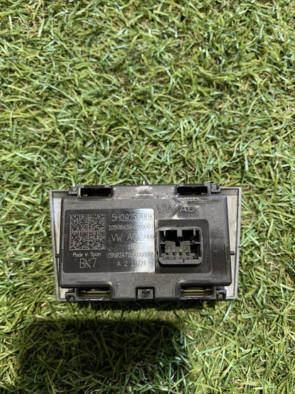 5H0925200K GRUPPO DI COMANDO QUATTRO FRECCE VOLKSWAGEN GOLF 8 R