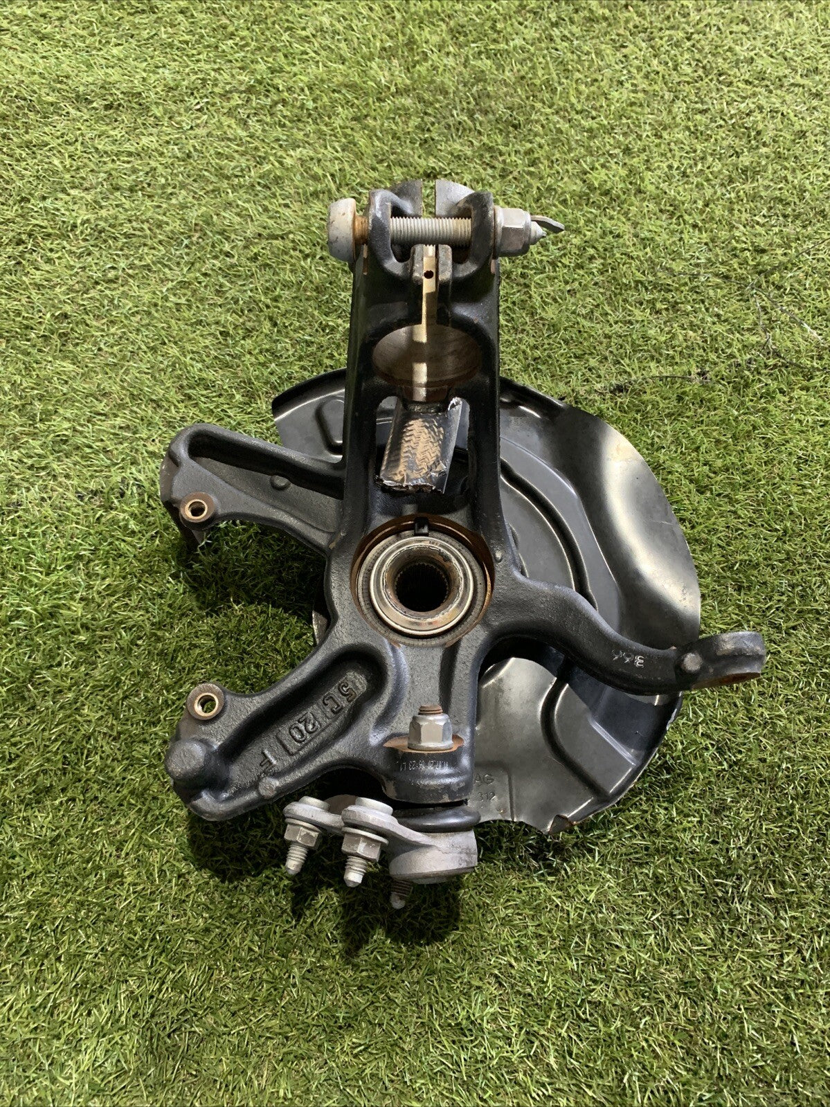 Mozzo Montante Fusello Anteriore Destro Audi A1 2020 1.0 Benzina 2Q0407256M