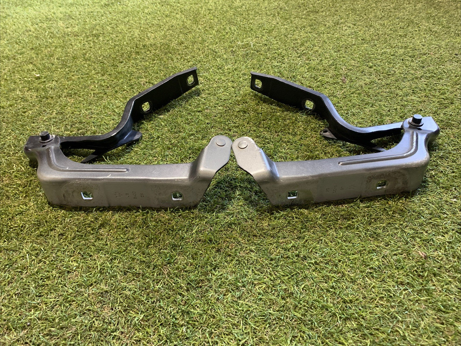 Cerniere Cofano Anteriore Maserati Levante Dx E Sx