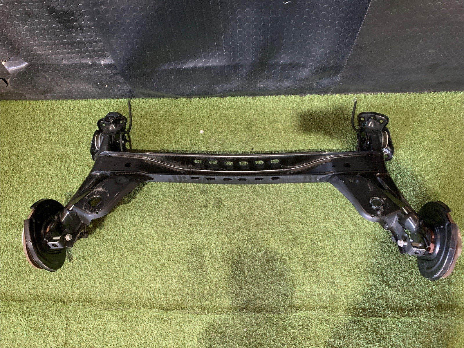 Ponte Assale Posteriore Volkswagen T-Roc 2024 5Q0501049BJ