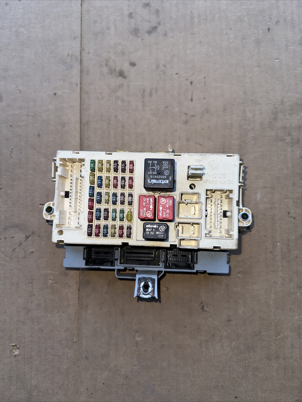 CENTRALINA PORTA FUSIBILI FUSIBILIERA ALFA ROMEO 147 1.9 JTD (2000\2010)