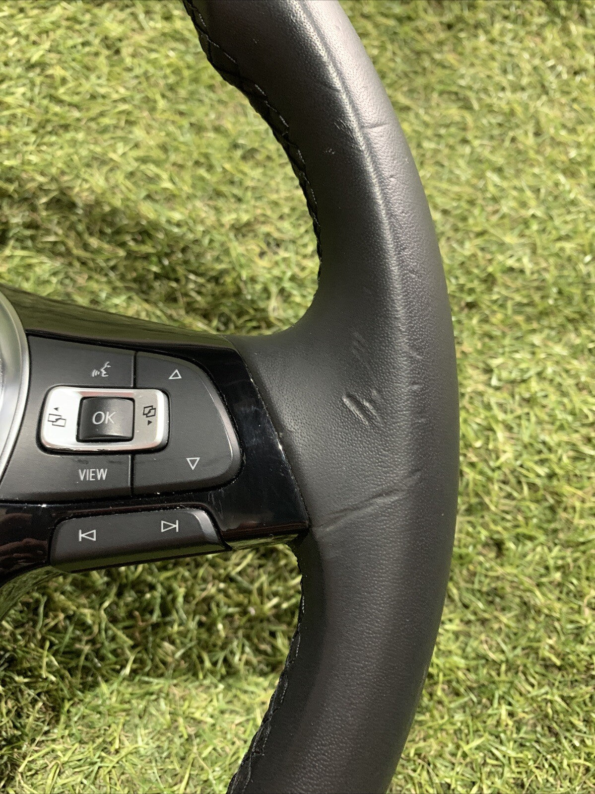 VOLANTE CON COMANDI VOLKSWAGEN VW T-ROC 2019 5TA419091AM (4)