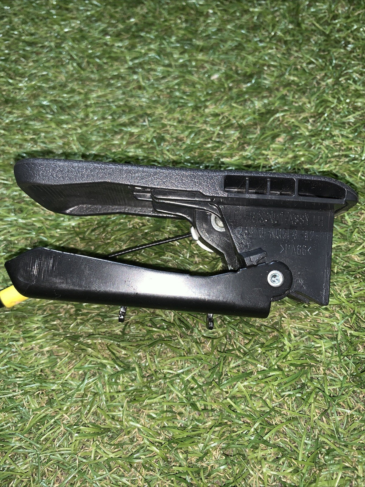 Leva Abbattimento Schienale Posteriore Sinistra Kia Sportage 2023 23970-NQ5E0