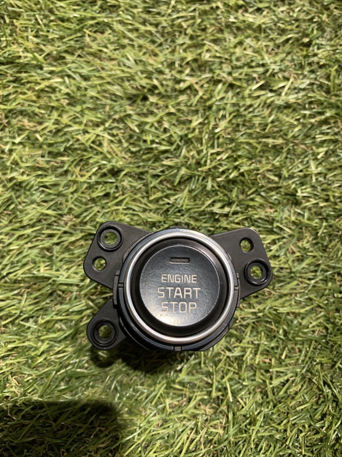 95430-D9700WK PULSANTE ACCENSIONE KIA SPORTAGE SERIE 2017