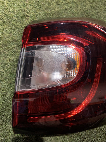 FANALE STOP POSTERIORE DESTRO DX PER RENAULT Captur Serie 265506738R (13>)
