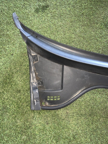 52025006 PLASTICHE PROFILO ESTERNO SOTTO PARABREZZA FIAT Tipo berlina 5P