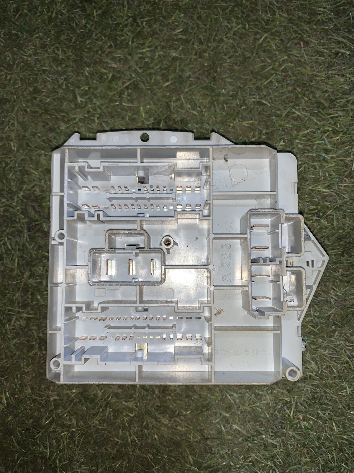 46835603 CENTRALINA PORTAFUSIBILI FUSIBILIERA FIAT PUNTO (188) 1.3 (2003\2007)