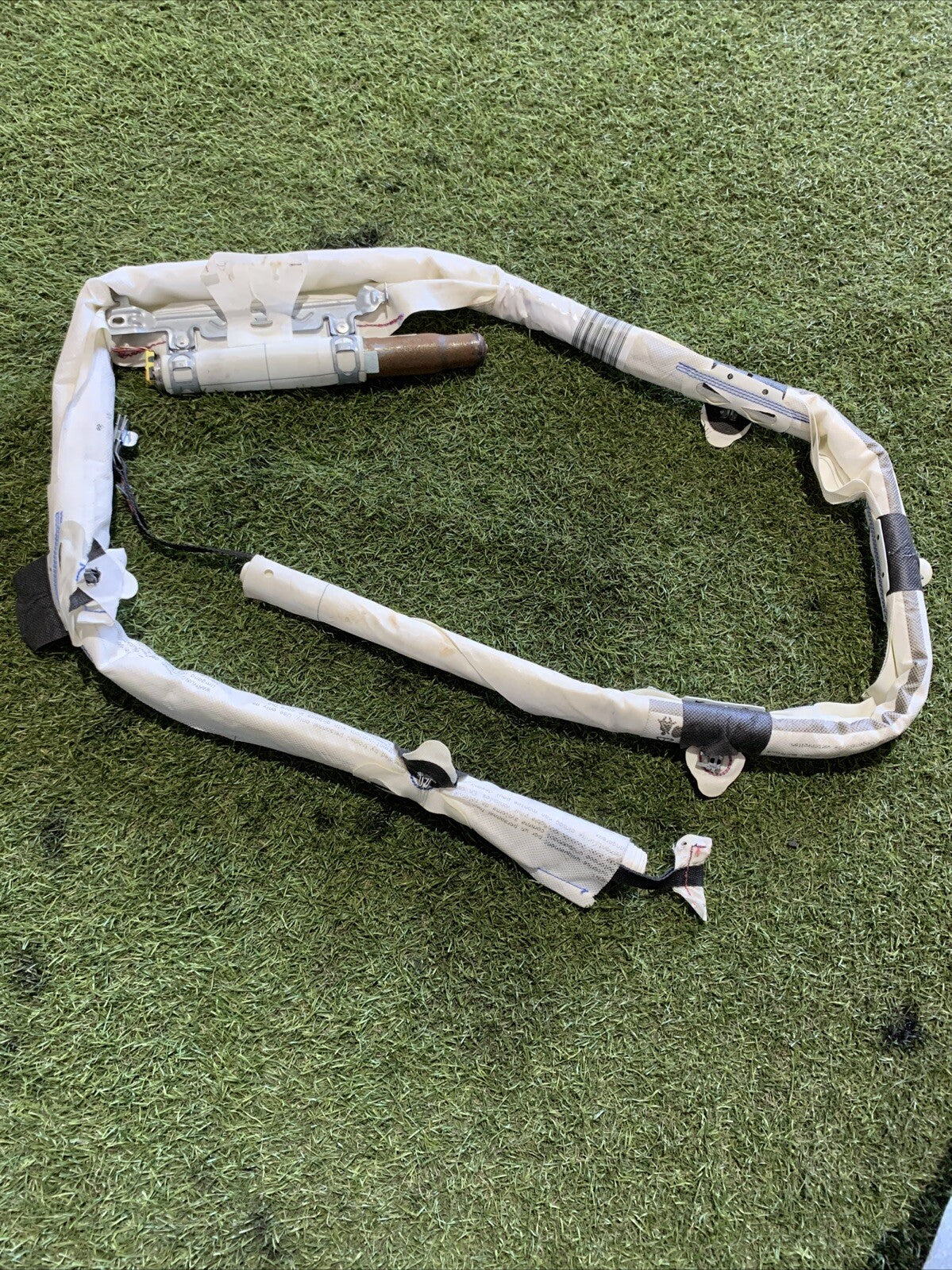 AIRBAG A TENDINA LATO SINISTRO PER MERCEDES Classe B W246 2° Serie A2468600902 