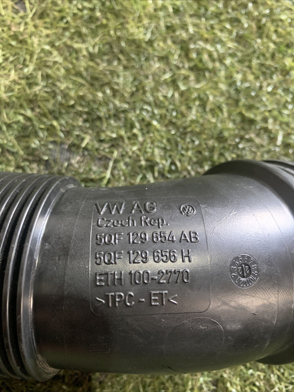 Tubo Aspirazione Volkswagen Tiguan 2023 2.0 Benzina 5QF129654AB