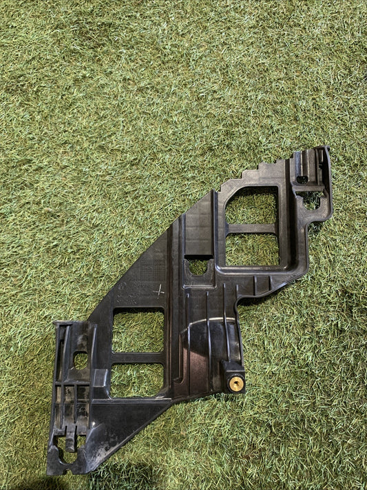 GUIDA PARAURTI ANTERIORE SINISTRO VOLKSWAGEN Golf 6 5K0807227A (08 12)