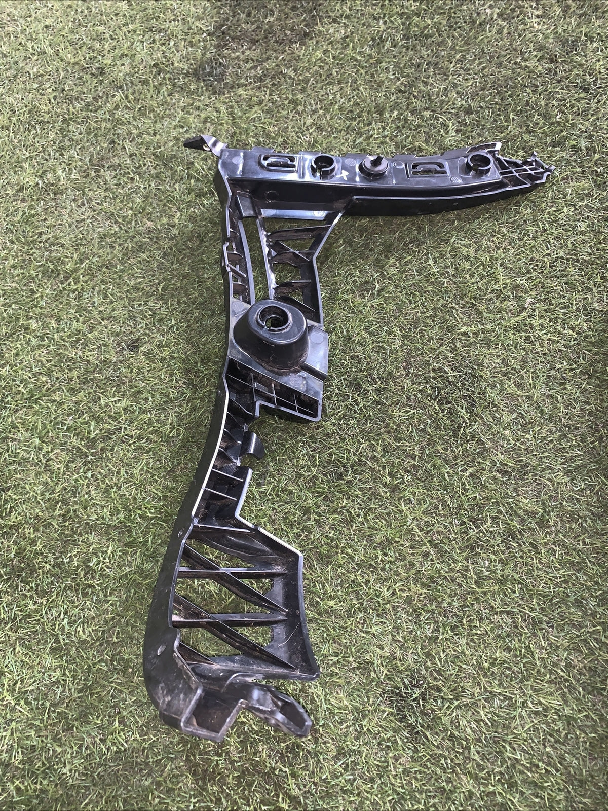 A1778850800 SUPPORTO PARAURTI POSTERIORE LATO DESTRO MERCEDES CLASSE A 180 W177 