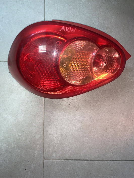 STOP FANALE POSTERIORE SINISTRO TOYOTA AYGO 2005/2014 - 81560-0H020