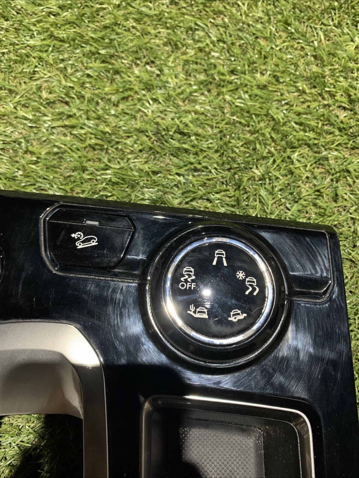 Cornice Tunnel Centrale Peugeot 3008 2019 98294279ZD