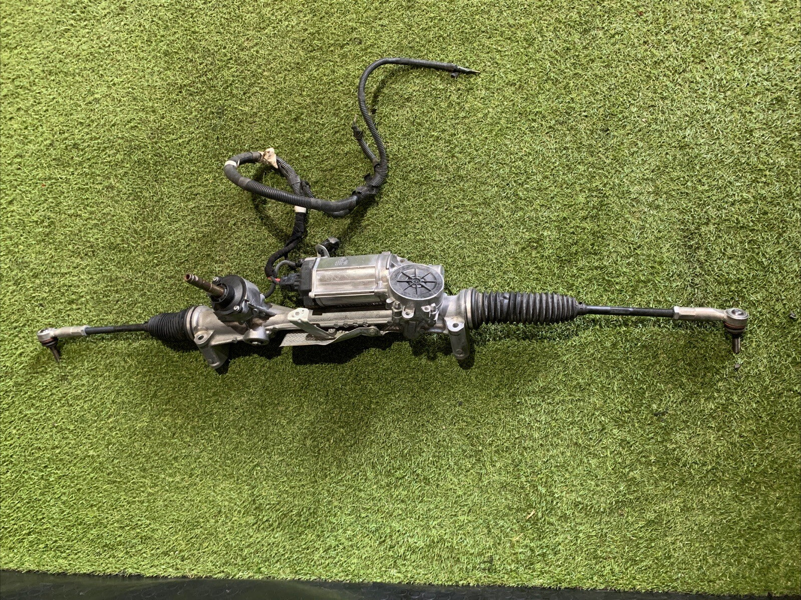 scatola sterzo Alfa Romeo Giulietta anno 2019 originale Codice 00505476660(3)