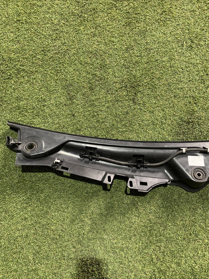 Gocciolatoio Parabrezza Mercedes Classe C220 W204 Berlina A2048300013