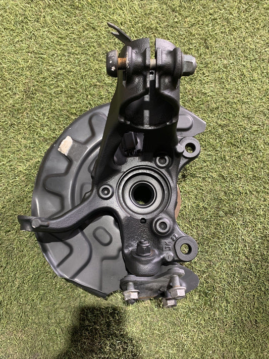 Mozzo Montante Fusello Anteriore Sinistro Volkswagen T-Roc 2023 1.0 Benzina