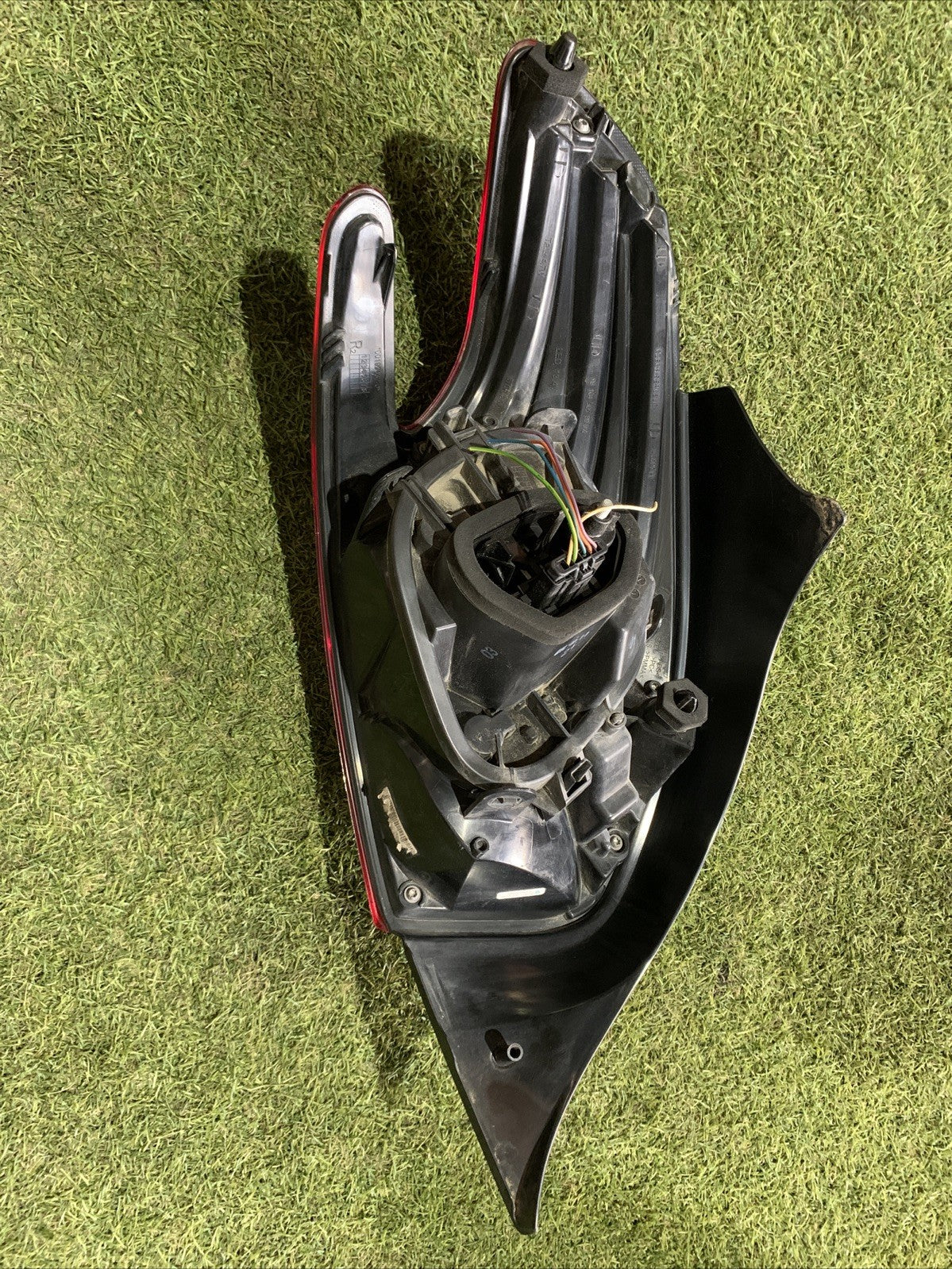 STOP FANALE POSTERIORE DESTRO DX PER PEUGEOT 208 Serie 9810430580 (12 19)