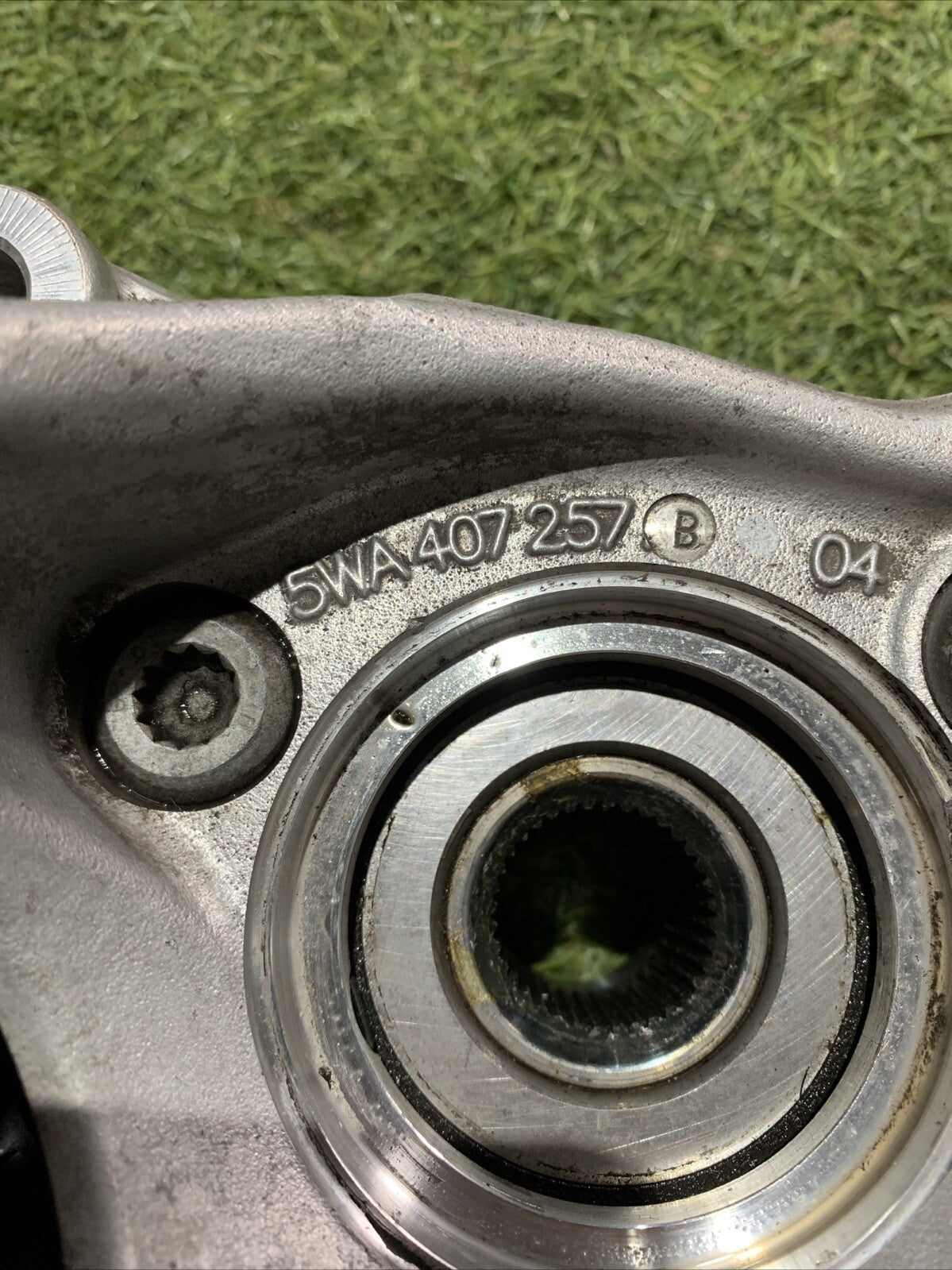 Mozzo Montante Fusello Anteriore Sinistro Volkswagen Golf 8R 2.0 Benzina 