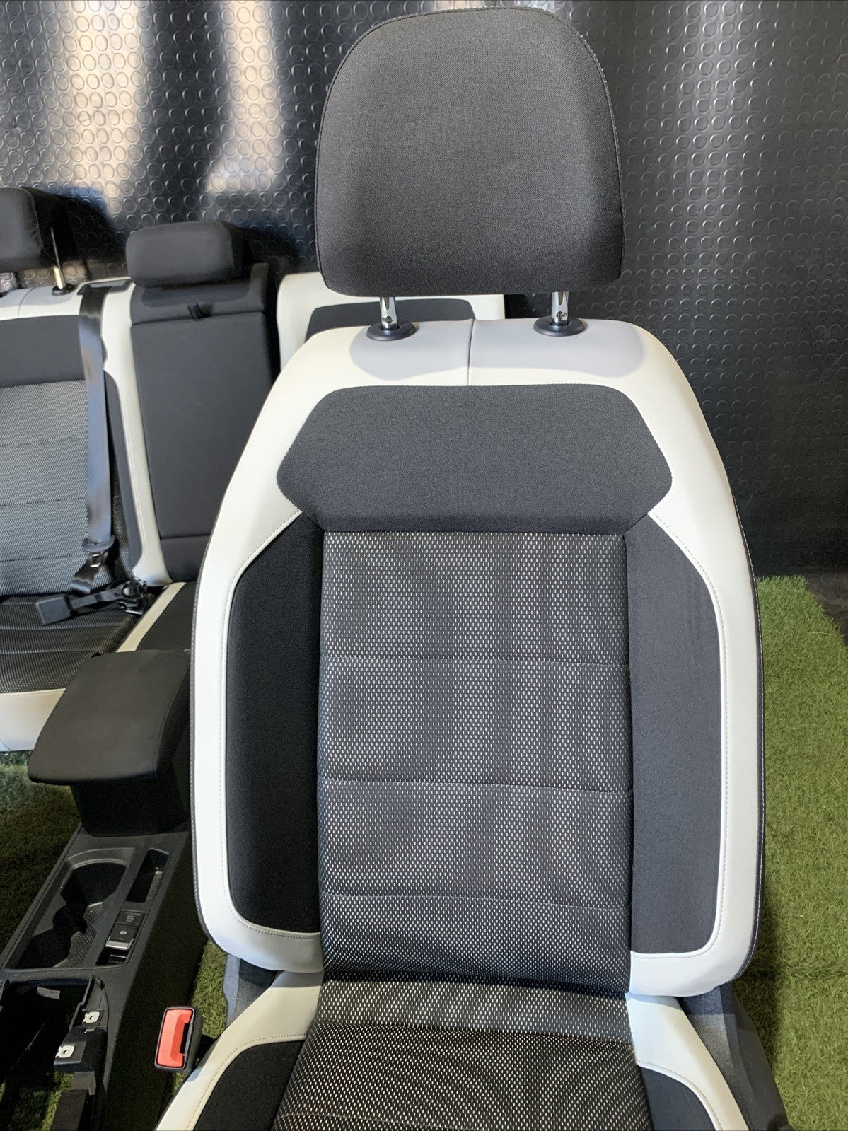 TAPPEZZERIA COMPLETA VOLKSWAGEN T-ROC 