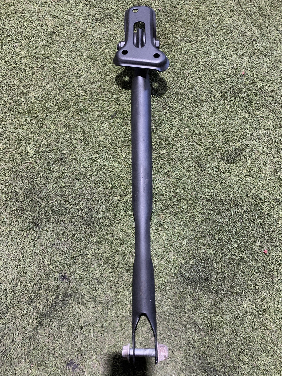 LR001176 BRACCIO OSCILLANTE LONGITUDINALE POSTERIORE SINISTRO RANGE ROVER EVOQUE