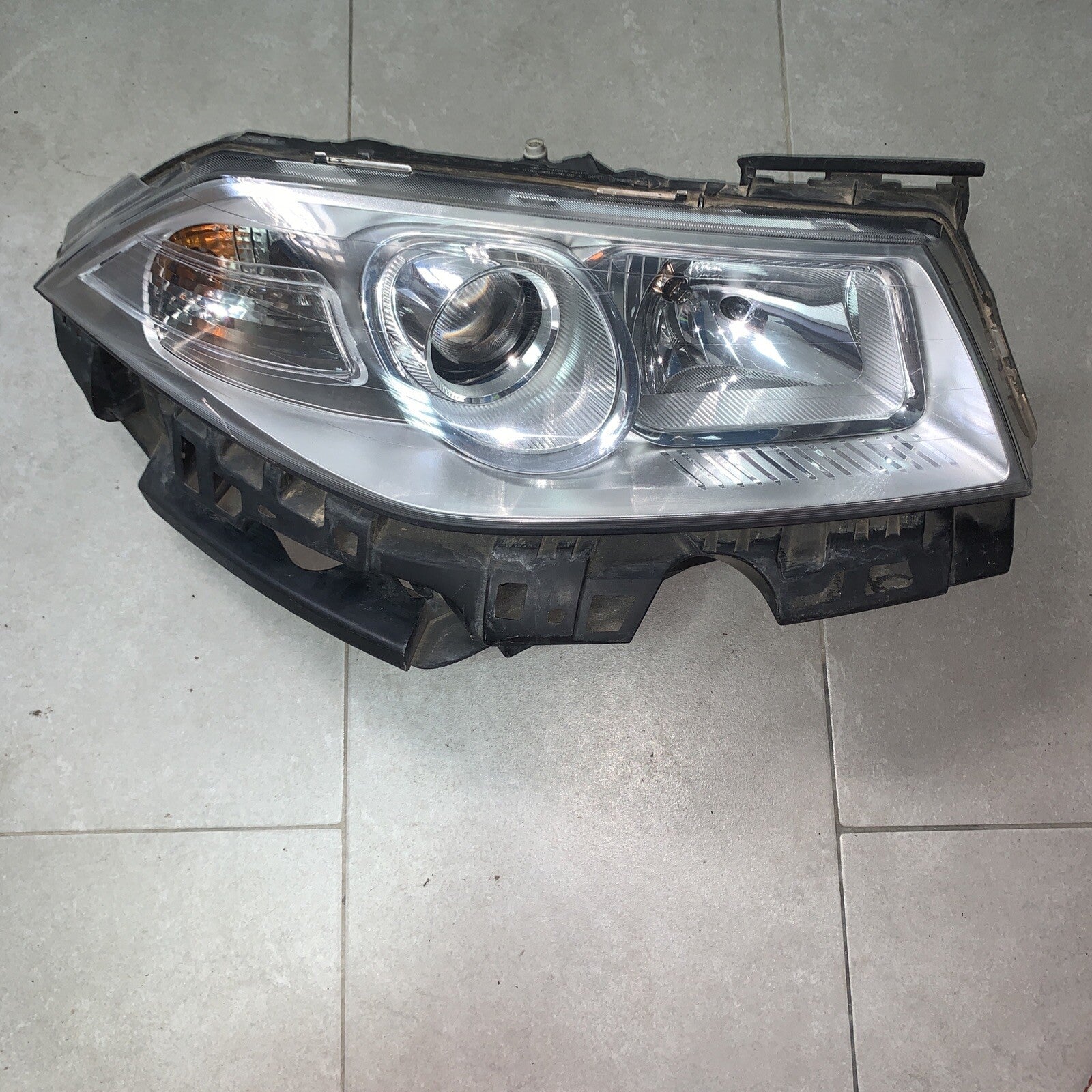 Fanale Anteriore Destro Renault MEGANE 551-1162R