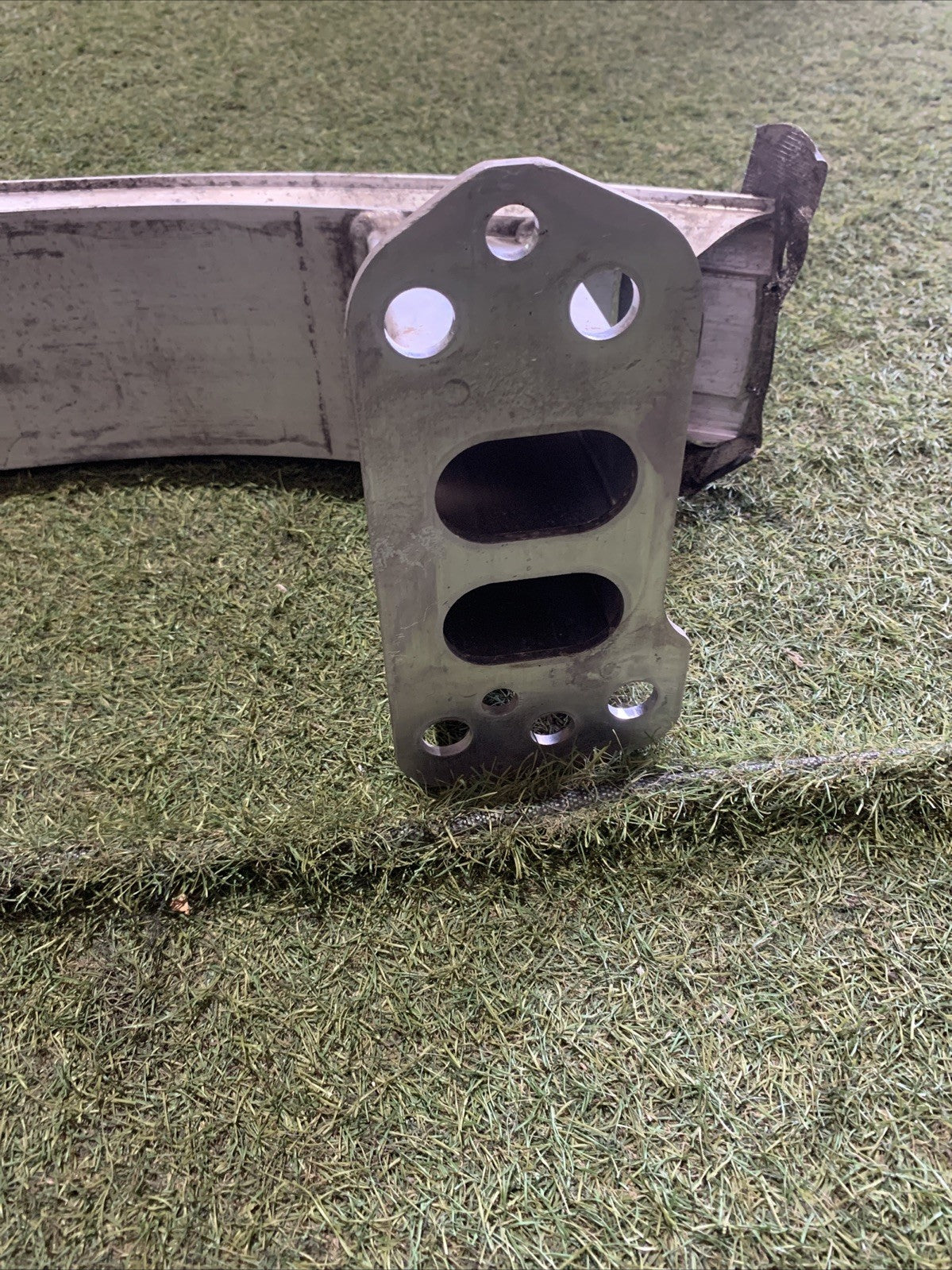 TRAVERSA PARAURTI ANTERIORE Alfa Romeo Giulietta (940) 2012 51805761.