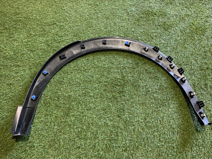 MODANATURA PARAFANGO POST DX PER PEUGEOT 2008 Serie 9825736580 (19>)