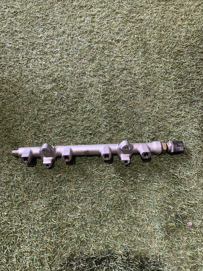 Flauto Iniettori Volkswagen Tiguan 2020 1.5 Benzina 05E133320