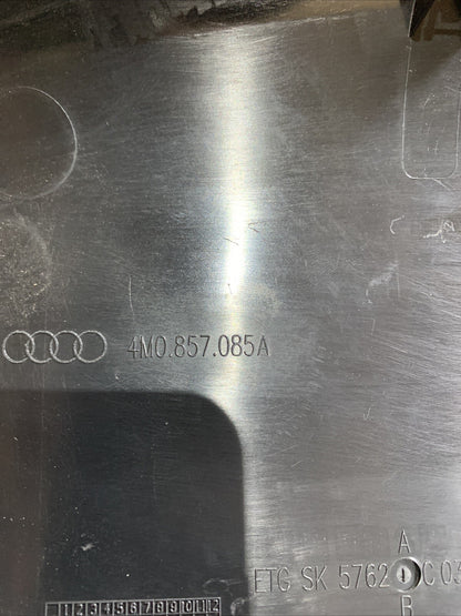 AUDI Q7 4M 2016 4M0857085A Rivestimento laterale cruscotto