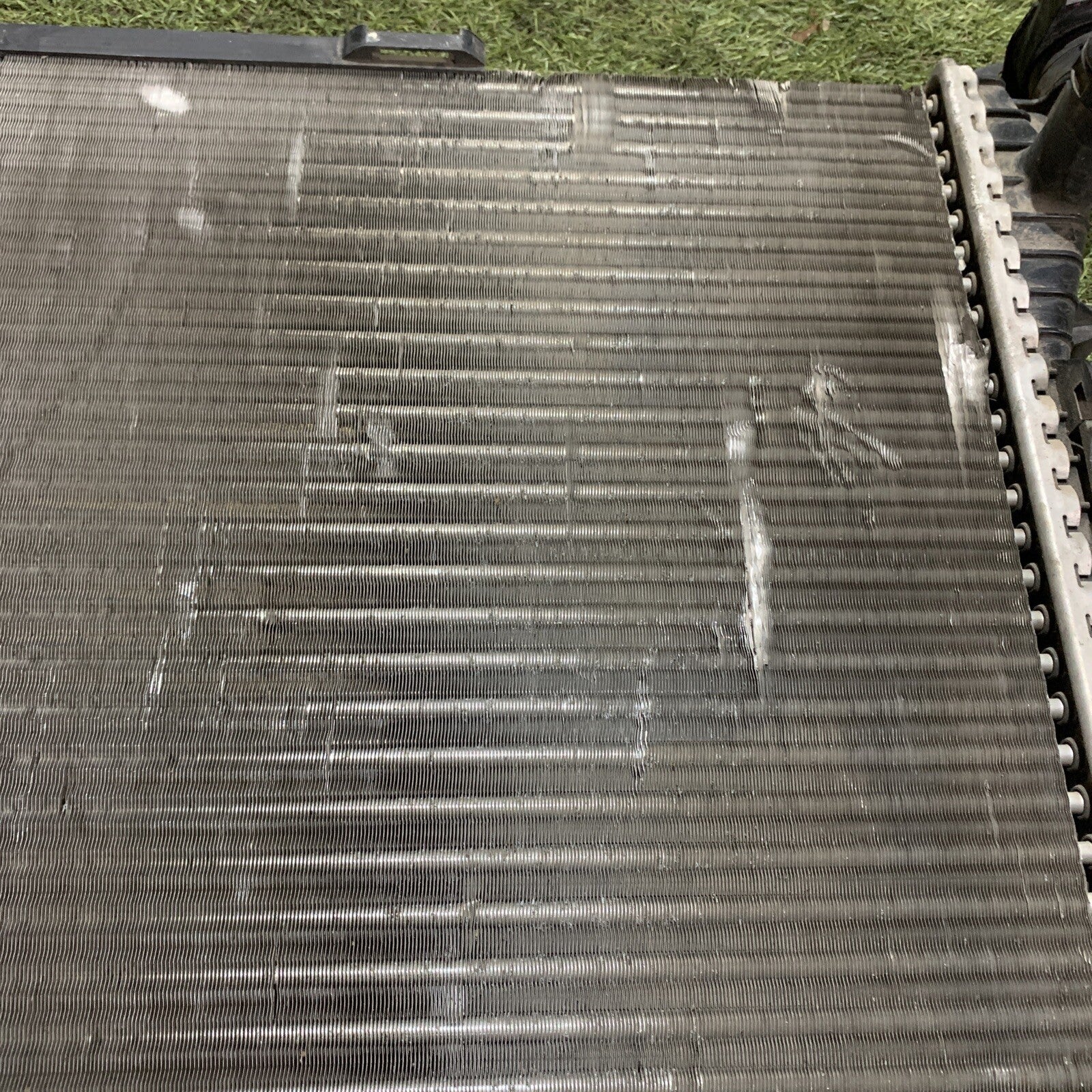 Radiatore Acqua 8K0121251R AUDI Q5 8R 2.0 TDI Quattro 125 KW 2009