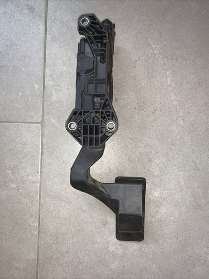 PEDALE ACCELERATORE FIAT Sedici 49400-79J90