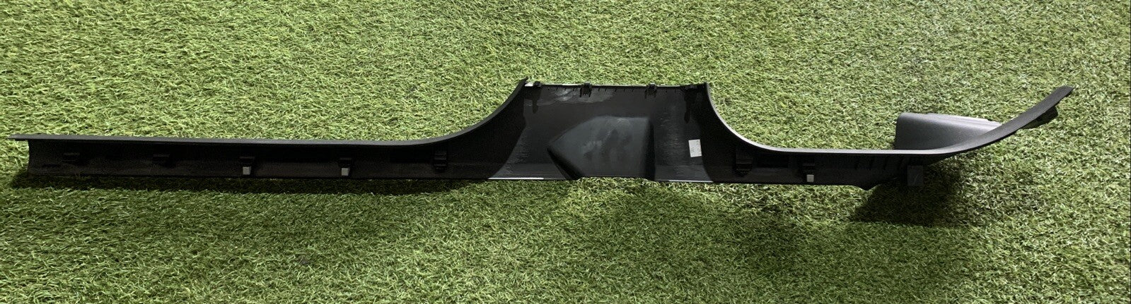 5H0853371A RIVESTIMENTO PIEDI BATTITACCO LATO SINISTRO VOLKSWAGEN GOLF 8