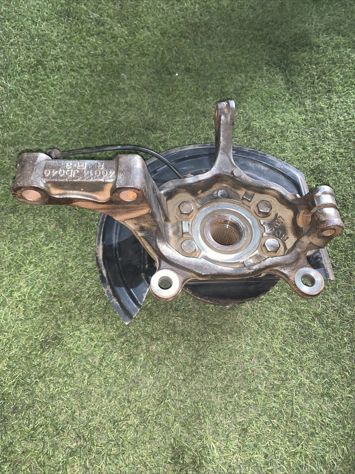 Mozzo ruota anteriore destra passeggero per Nissan Qashqai 1 Serie (2006   2009)