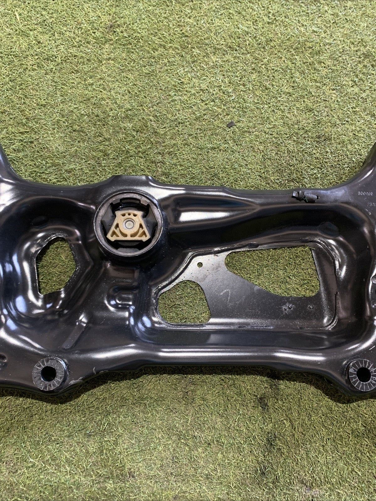 CULLA ASSALE ANTERIORE VOLKSWAGEN T-ROC 1.0 TSI 2023 5WA199315G