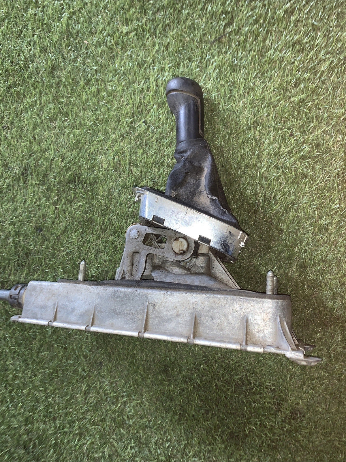 6Q0711049C LEVA CUFFIA POMELLO CORDE CAMBIO MANUALE VOLKSWAGEN POLO 1.6 D 5M