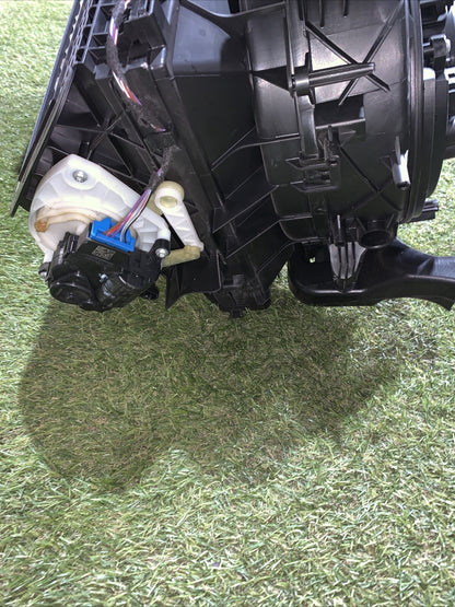 Gruppo Stufa Riscaldamento Volkswagen Golf 8R 2.0 Benzina 