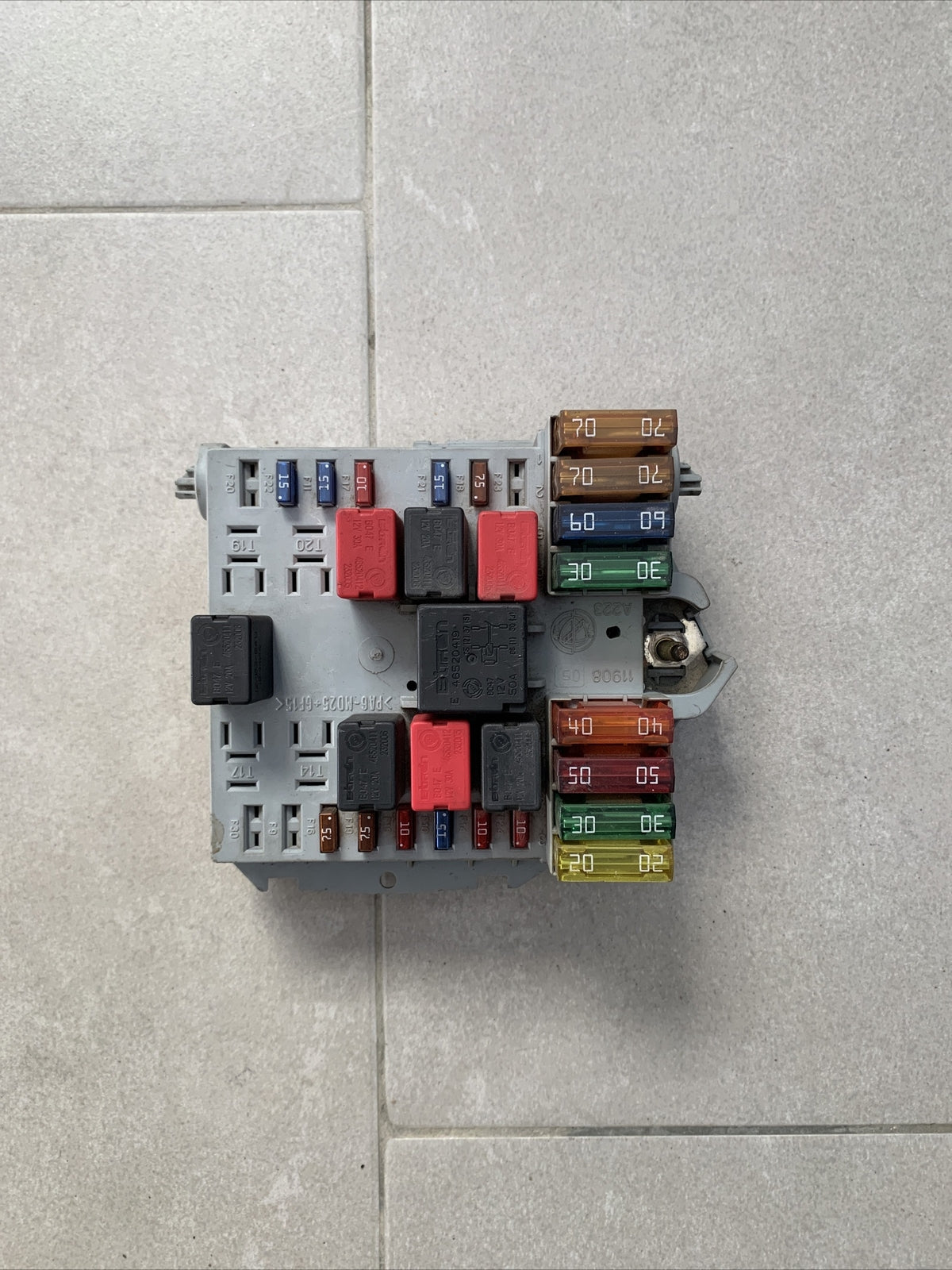 CENTRALINA BODY COMPUTER SCATOLA FUSIBILI LANCIA Y ORIGINALE CODICE 51724649