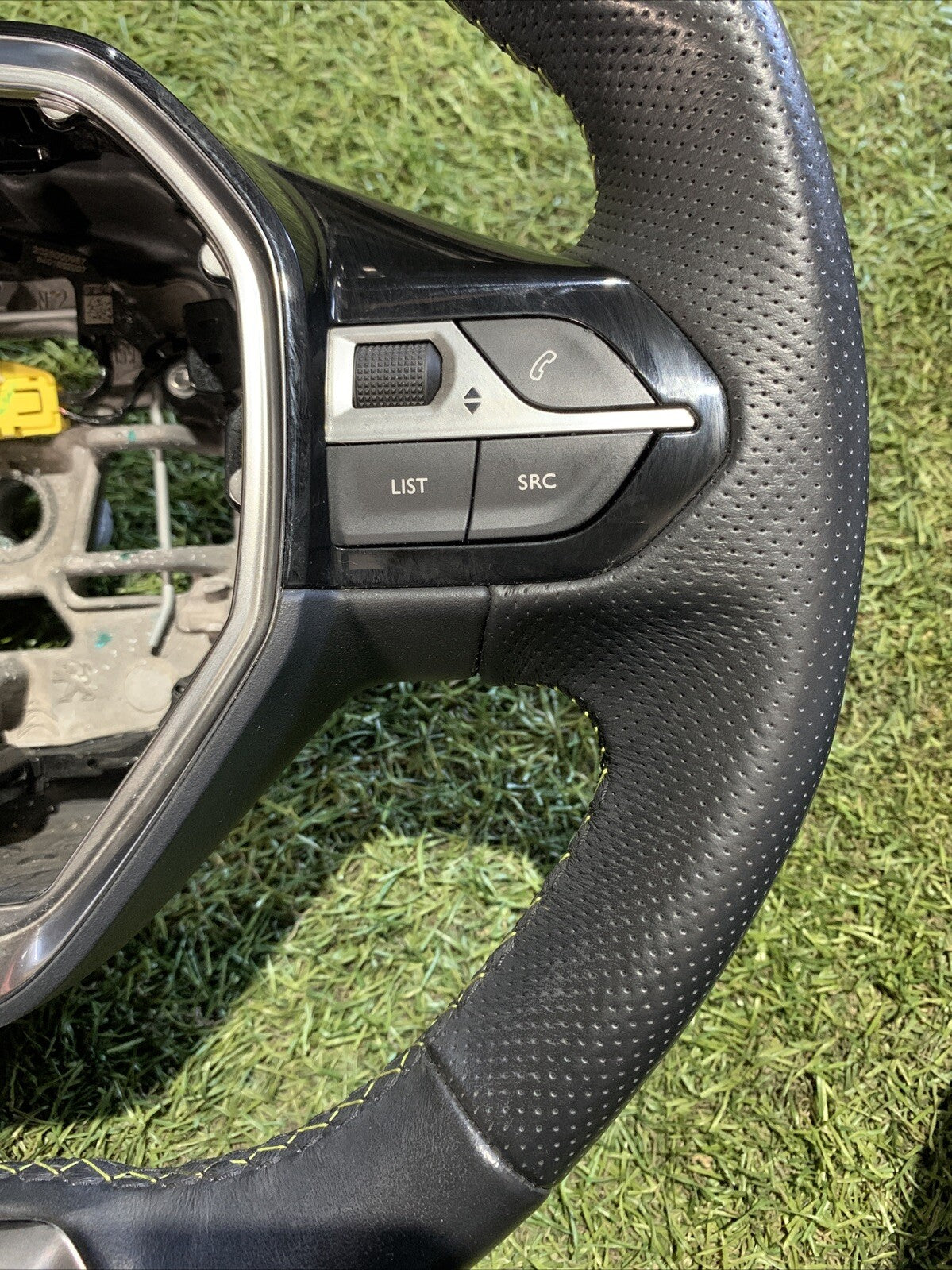 Volante Peugeot 208 2020 GT Line 98255045ZD
