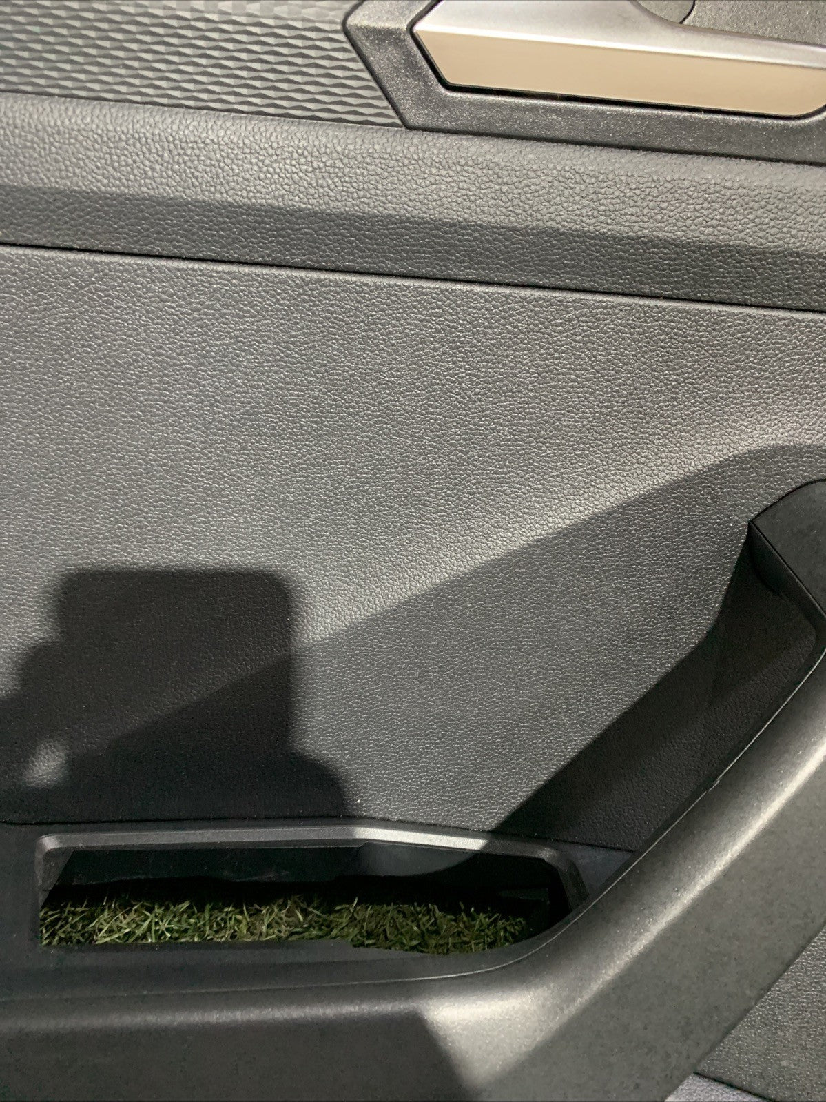 PANNELLO INTERNO PORTA POSTERIORE SINISTRO VOLKSWAGEN T-ROC (2022) 2GA867211